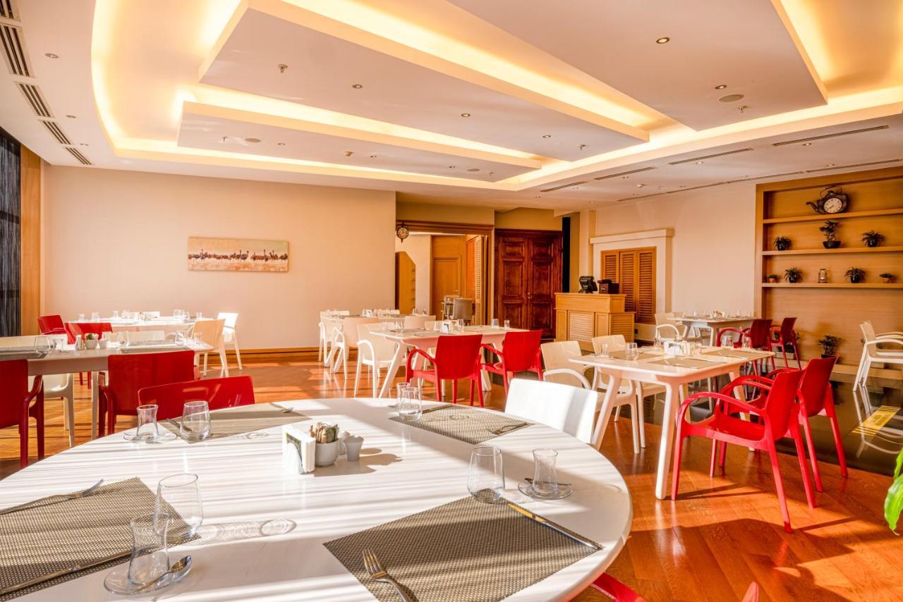 Grand Pasha Lefkosa Hotel & Casino Buitenkant foto