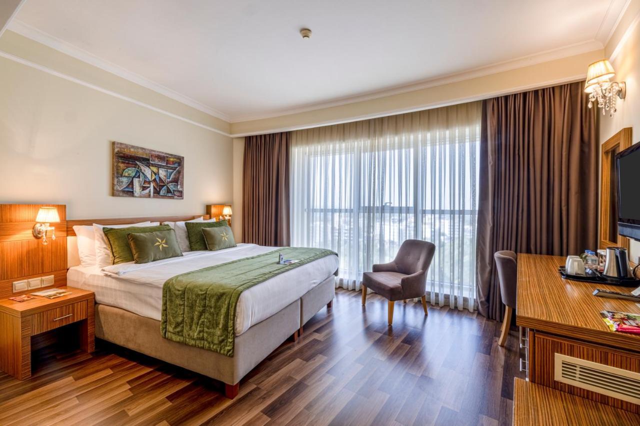 Grand Pasha Lefkosa Hotel & Casino Buitenkant foto