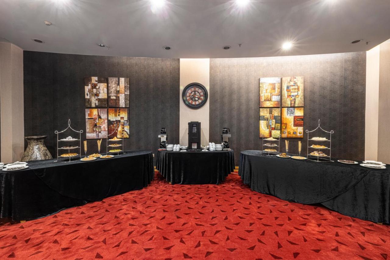 Grand Pasha Lefkosa Hotel & Casino Buitenkant foto